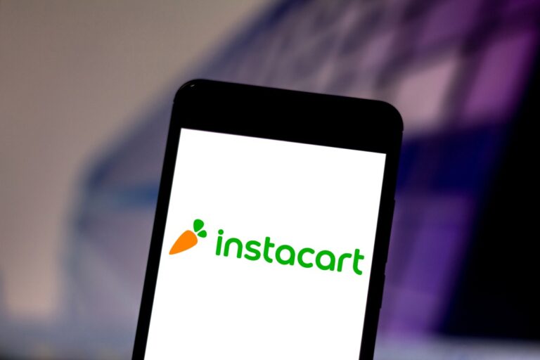 Instacart gets wynshop and gives tools to grocery stores and