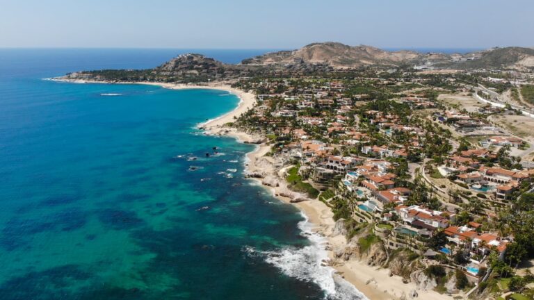 Why summer 2025 is the "best storm for cheap flights"
