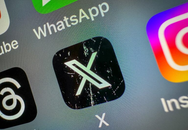 X timeline is not updated for many users