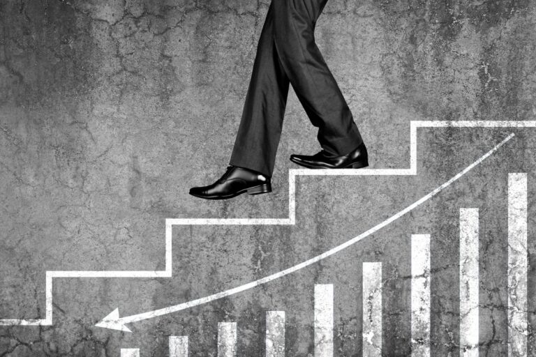 Review week: x ceo linda yaccarino stepping on