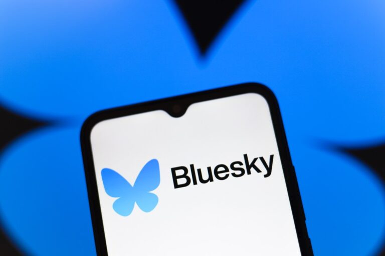 Bluesky reaches 40 million users and introduces “dislike” beta