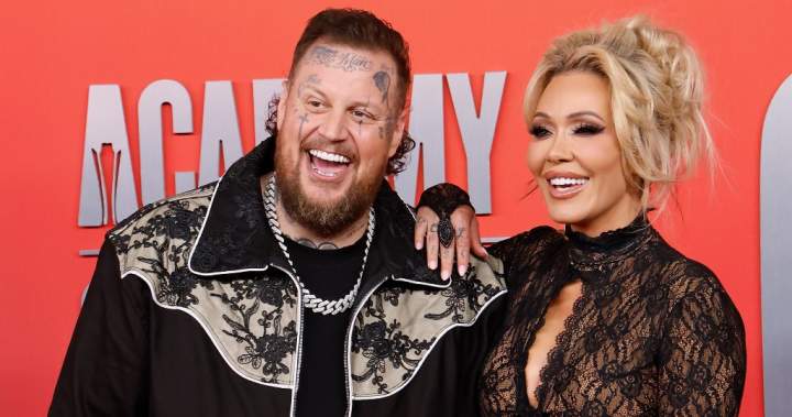 Jelly Roll shocks his wife by shaving for the first time after losing weight – National Jelly roll shocks his wife by shaving for the first