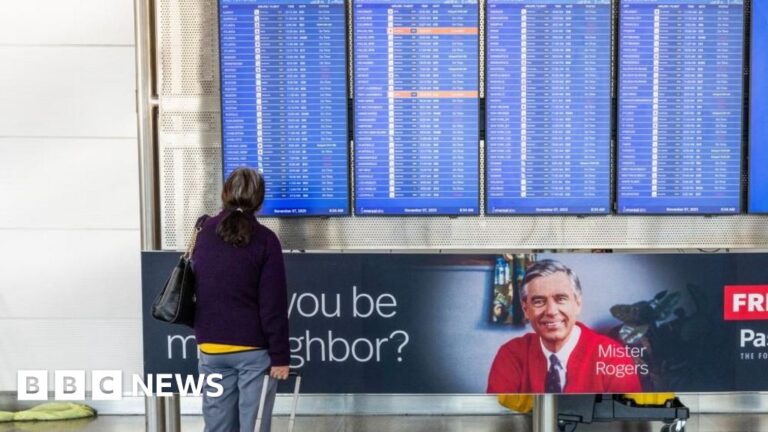 Transportation Secretary warns that closures could result in a “trickling'' reduction in U.S. flights Transportation secretary warns that closures could result in a ``trickling''